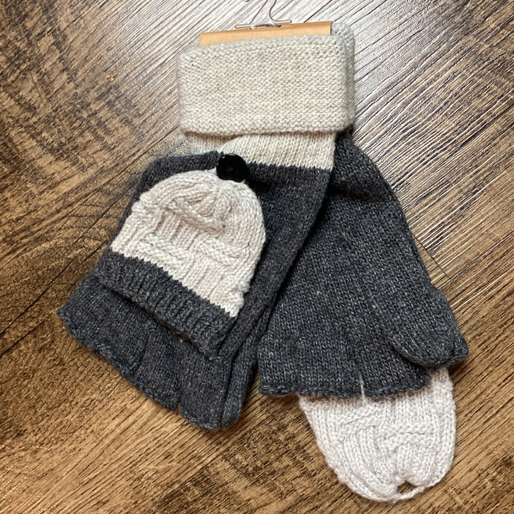 Womens 2-way Winter T.P.O. Gray Knit Convertible Fingerless Gloves Mitten Cover